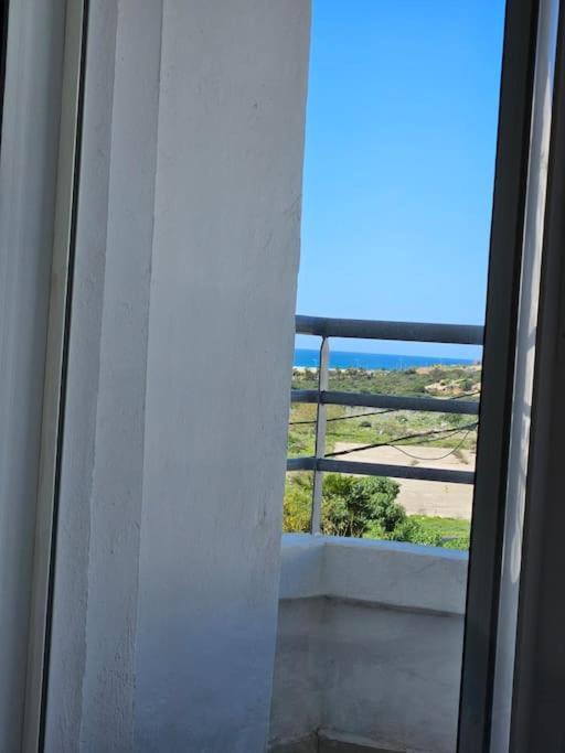 Beachfront Gorgeous Flat In * طنجة