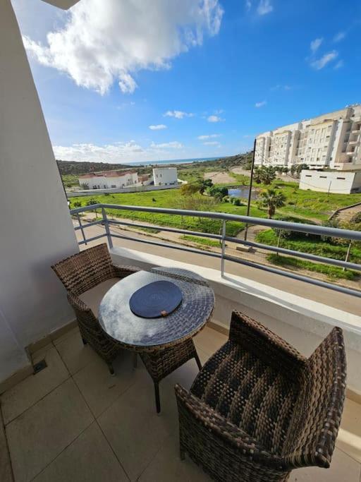 Beachfront Gorgeous Flat In شقة طنجة