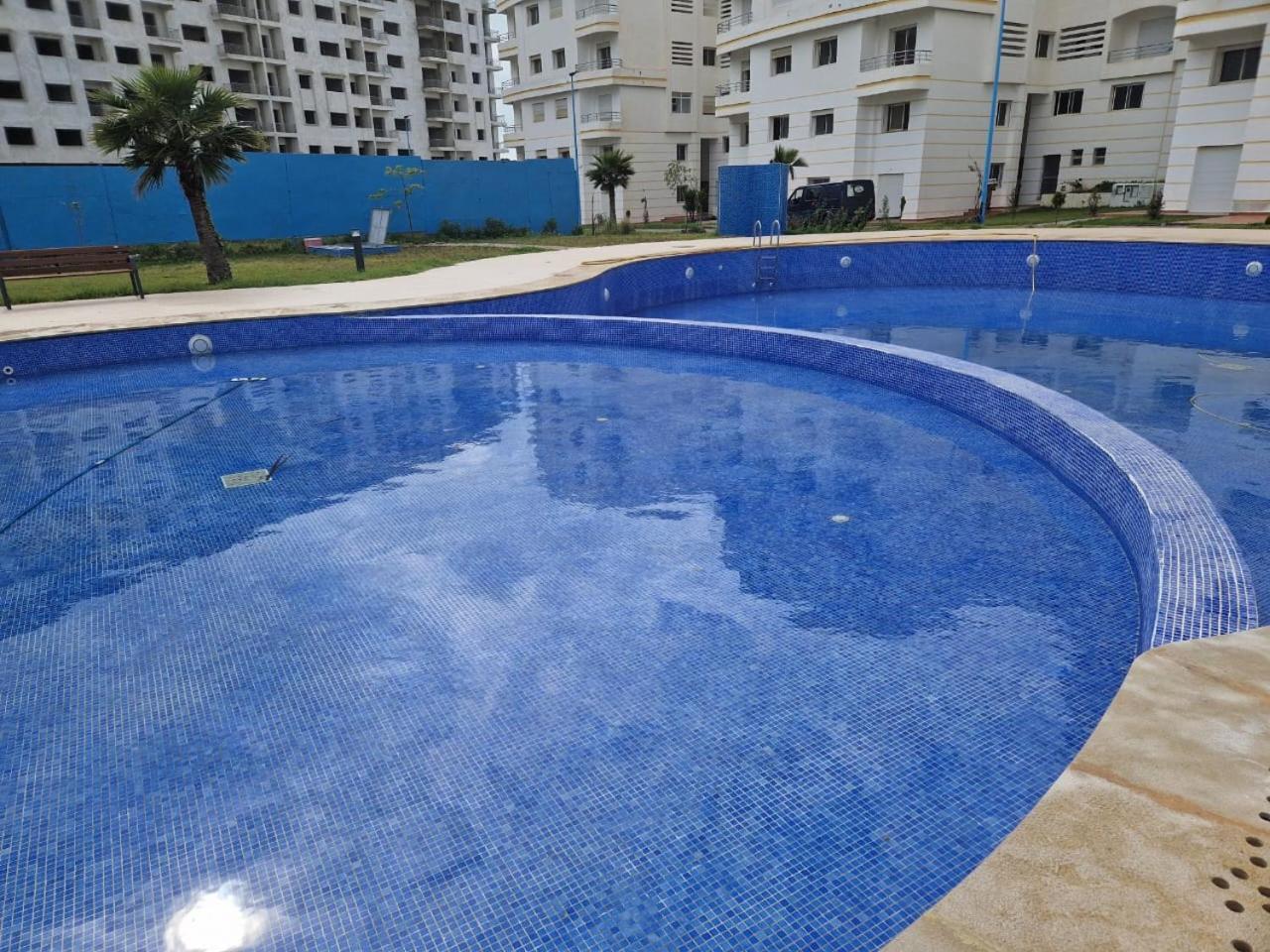 شقة Beachfront Gorgeous Flat In *